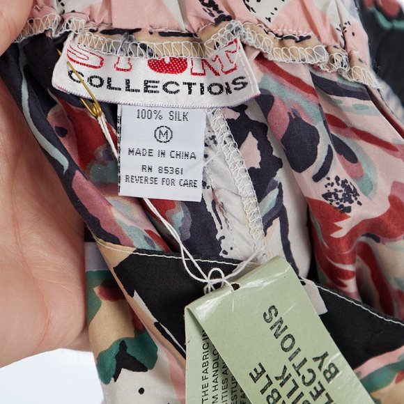 Vintage STUNT Collection NOS 100% Silk High Waisted Shorts Size Medium - Picture 6 of 6